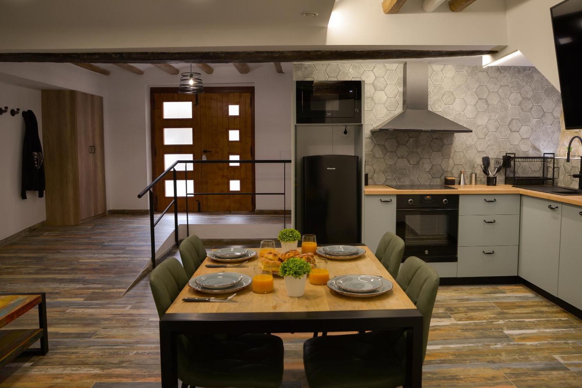 Apartament La Merce De Can Miralter 산트 파우 데 세구리에스 외부 사진